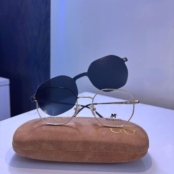 3 Mezguida – Clip-On Glasses