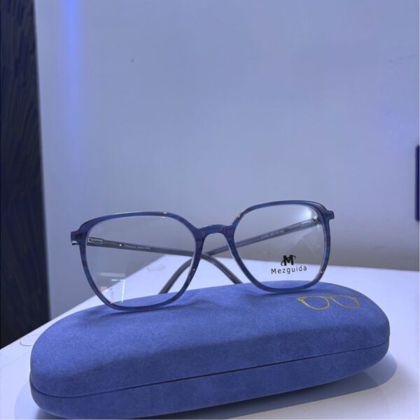 9 Mezguida – Eyeglasses